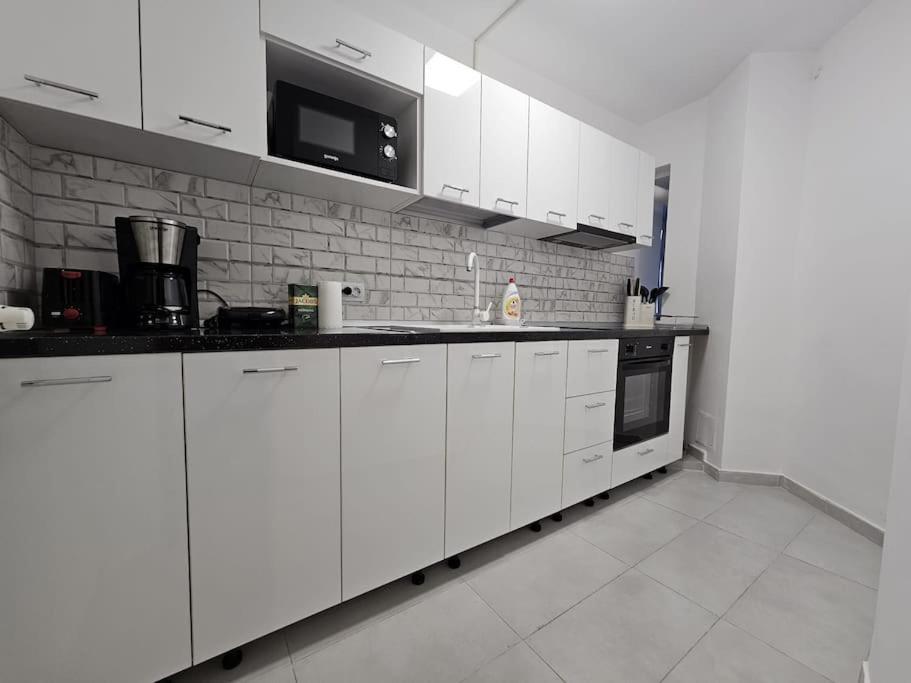Ultra Central Luxury 3Br 2Bath Apt & Amazing Views Bukarest Exterior foto
